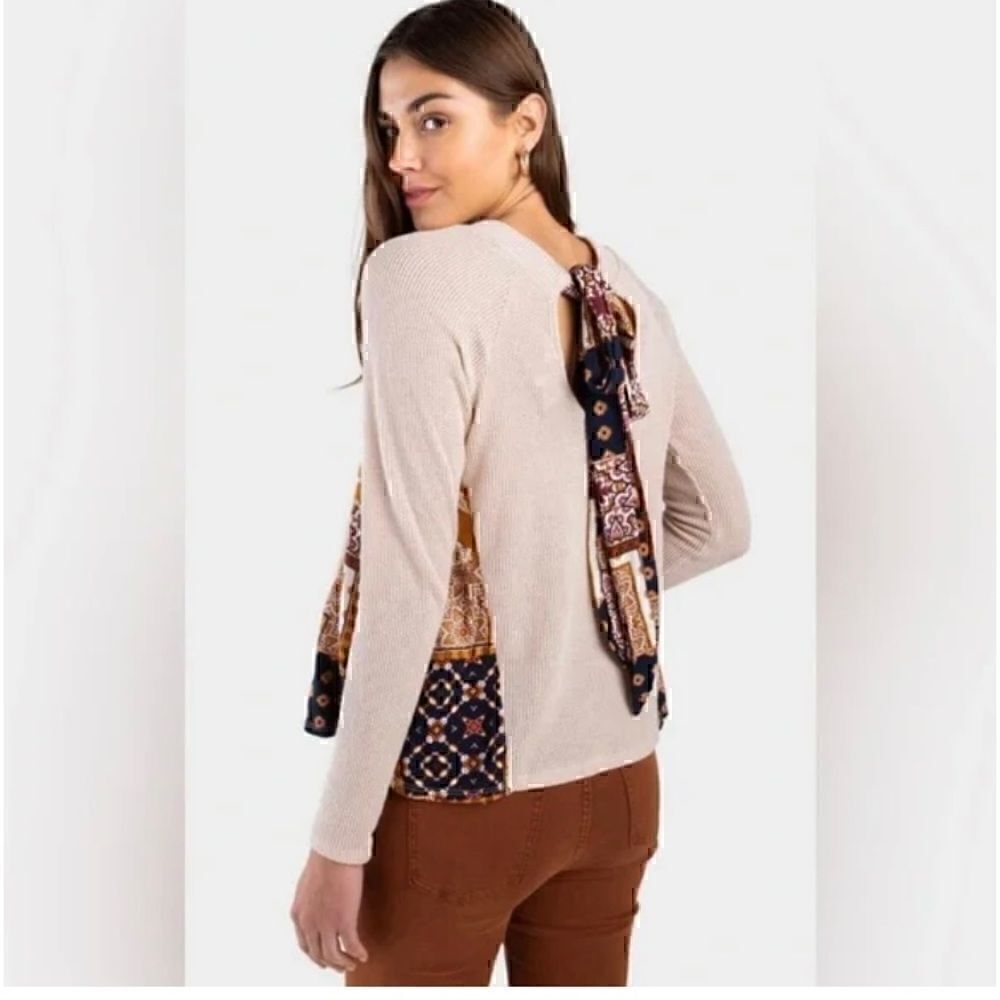 Francesca’s  Blue Rain Cienna Print Keyhole Tie Back Long Sleeve Sweater L - Picture 6 of 13